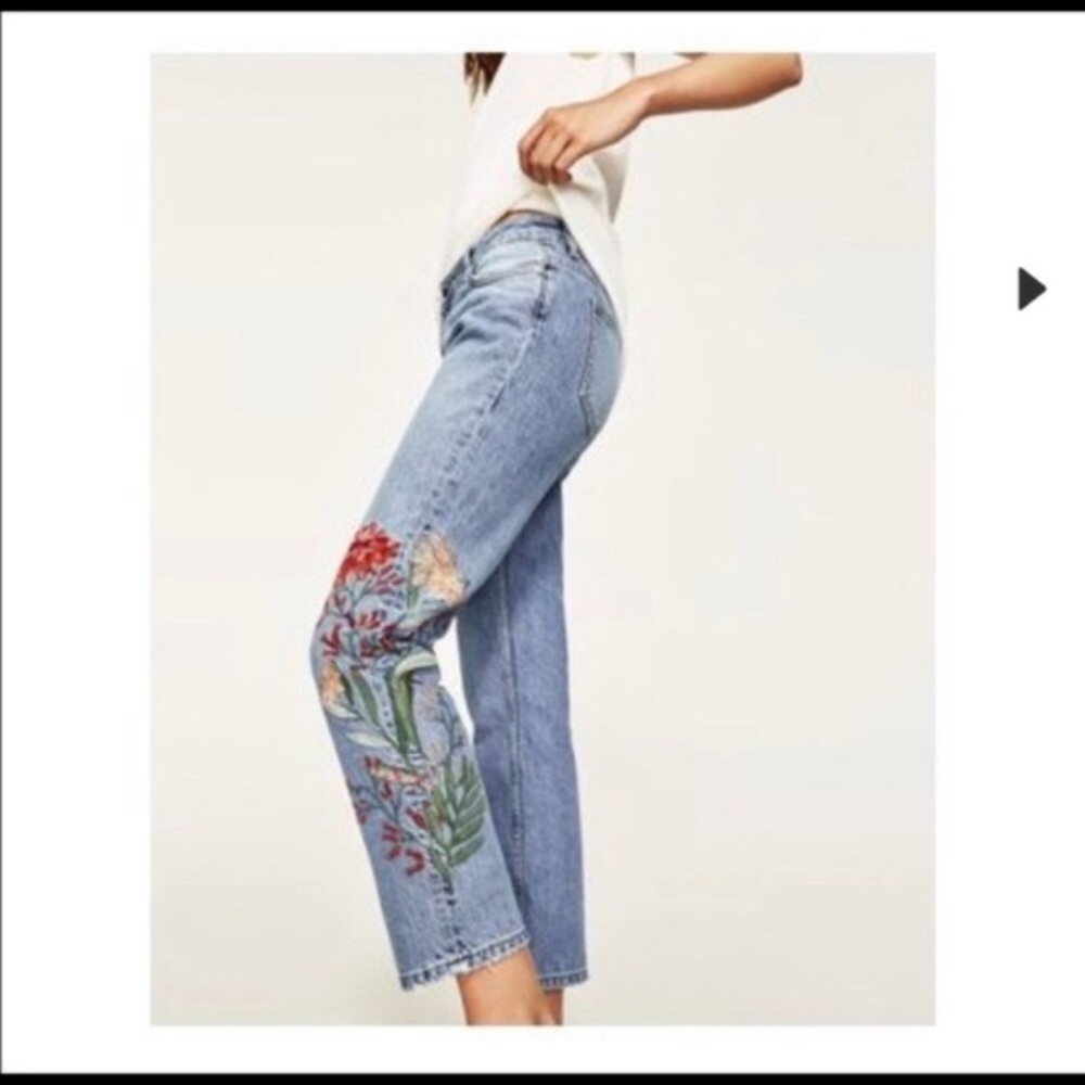 ZARA | Floral embroidered, basic denim - Picture 2 of 5
